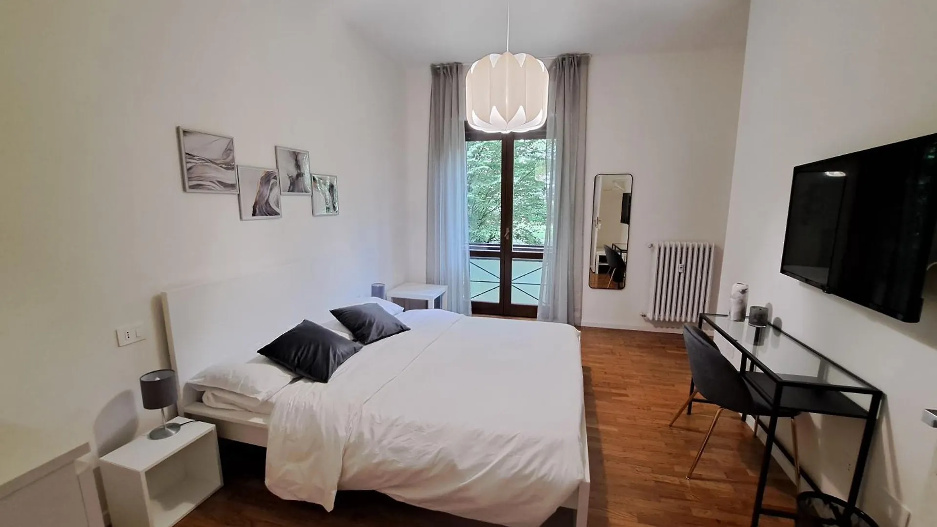 Il Balcone Nel Parco - Stanze Con Bagno Privato Ξενοδοχείο San Donato Milanese Ιταλία