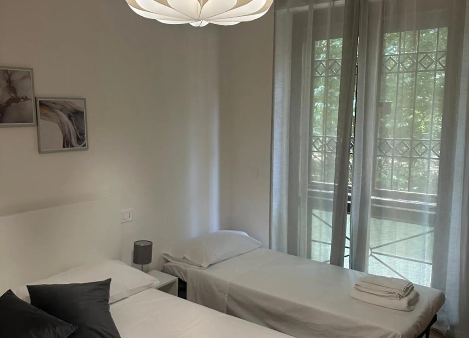 Πανσιόν Il Balcone Nel Parco - Stanze Con Bagno Privato Ξενοδοχείο San Donato Milanese Ιταλία