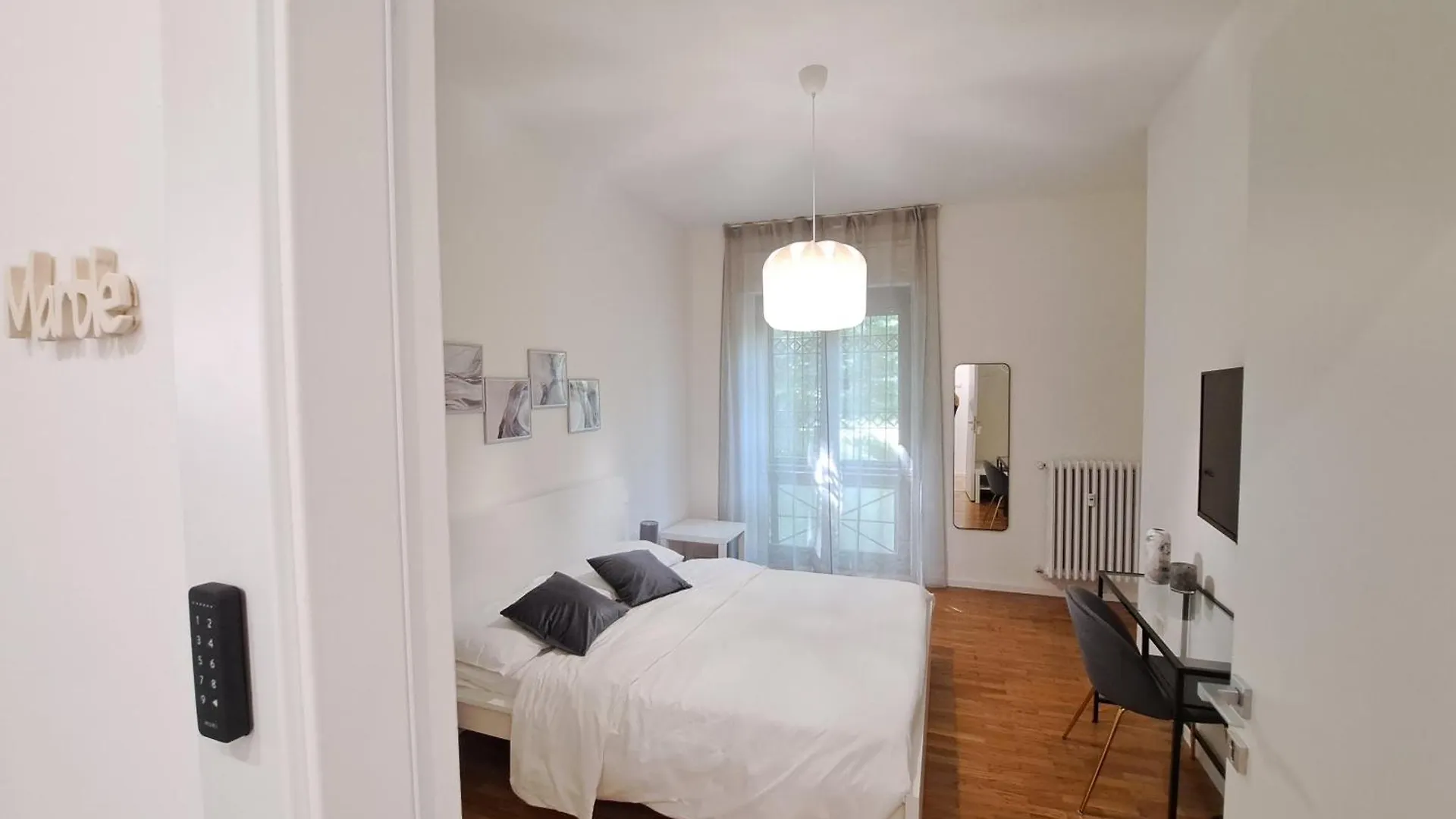 Hotel Il Balcone Nel Parco - Stanze Con Bagno Privato San Donato Milanese Affittacamere